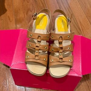 Hasbeens Tan Leather Strappy Sandals